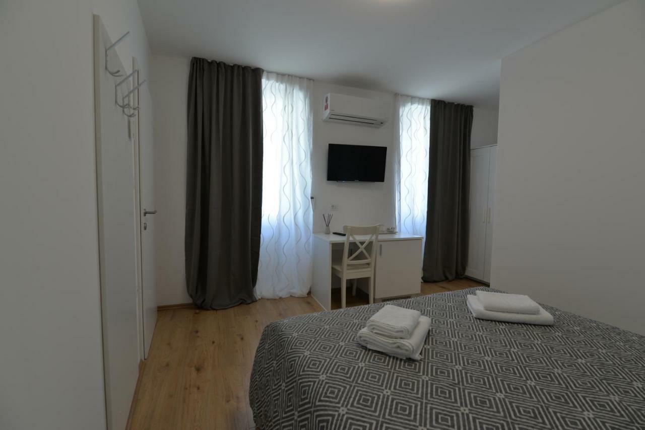 Apartments And Rooms Oliva Црес Екстер'єр фото